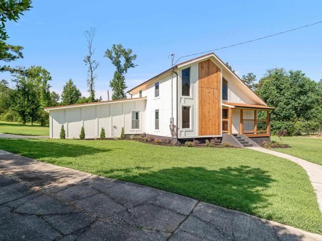 5205 Parkside Circle