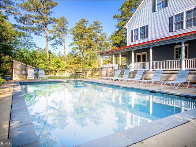 5207 Brooks Road