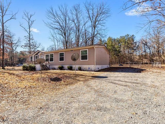 5207 Straughn