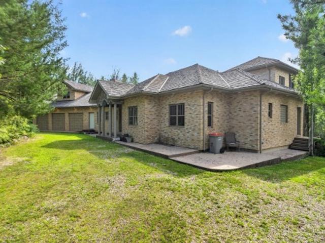 5201 21 Street, Rural Wetaskiwin County, AB, T0C 2C0 house for sale | Listing ID E4501 | Royal LePage