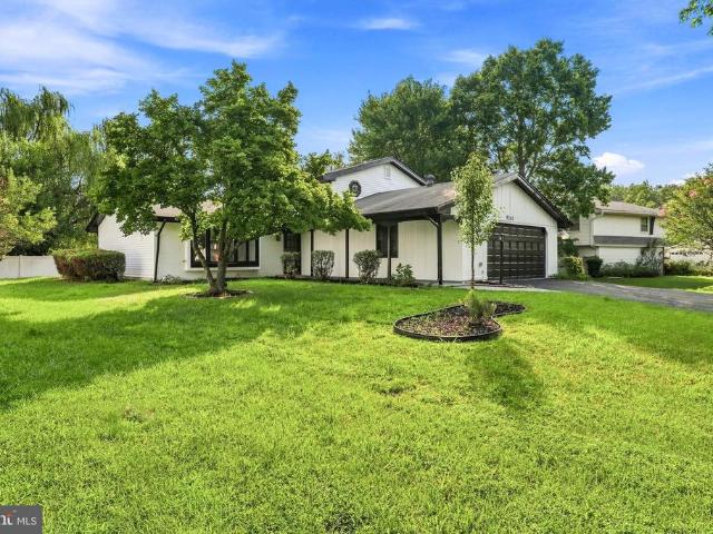 5202 Caroline Circle