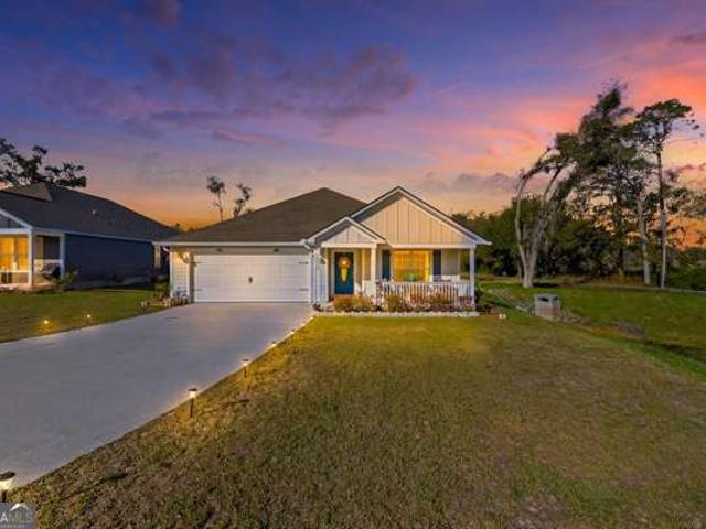5202 Grand Oak Circle