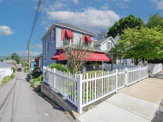 520 4th Street