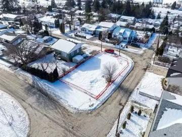 520 8Th Avenue, Creston, BC, V0B 1G3 vacant land for sale L.