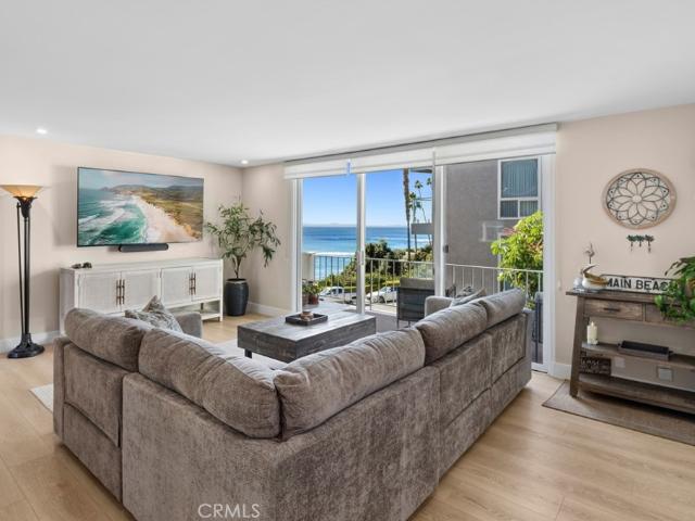 520 Cliff Drive 202
