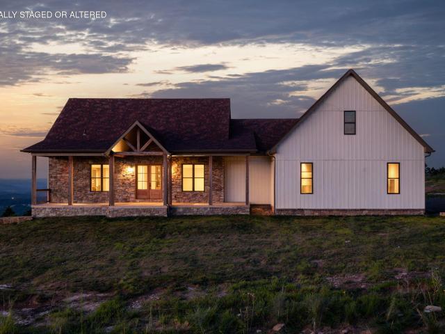 520 Bluff Mountain Drive
