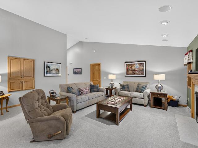 520 Green Valley Dr