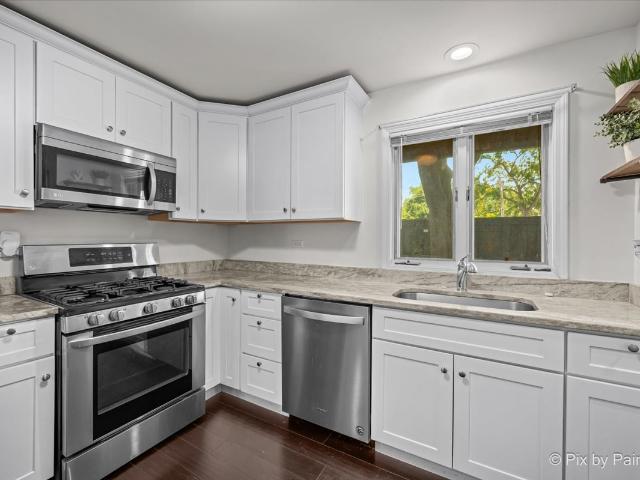 520 E Main Street # 1C