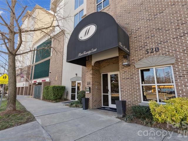 520 E Martin Luther King Junior Blvd, Unit 1002, Charlotte, NC 28202 | MLS #4346