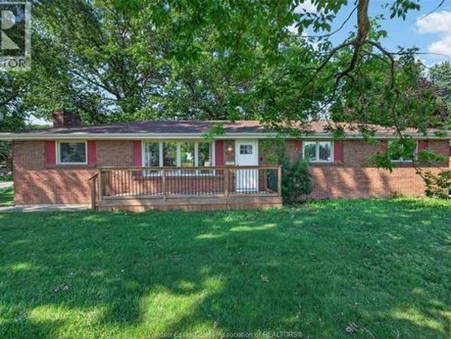 520 Front Road, Lasalle, ON, N9J 1A6 house for sale | Listing ID 26023 | Royal LePage