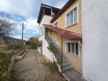 Eşme, Uşak ili, Ege Bölgesi - Depo, Otopark