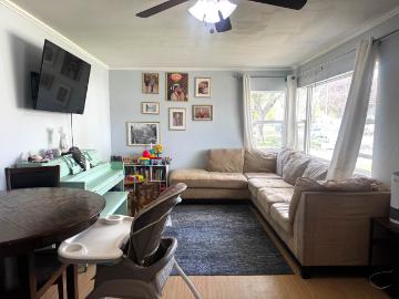 520 W 11th Street