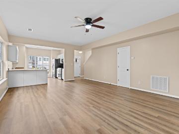 520 The Heights Lane
