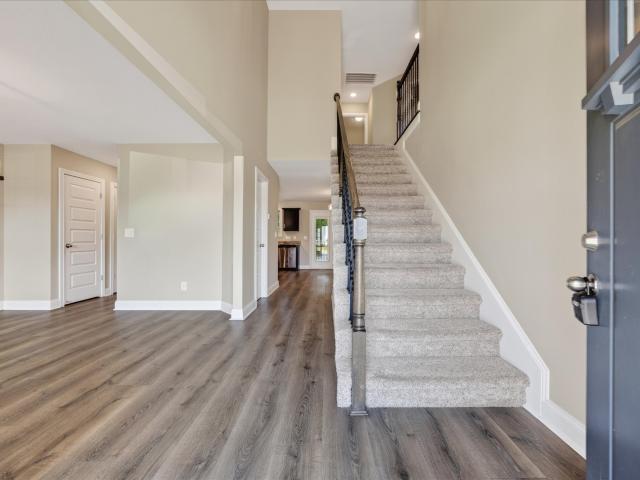 520 Vale Ct