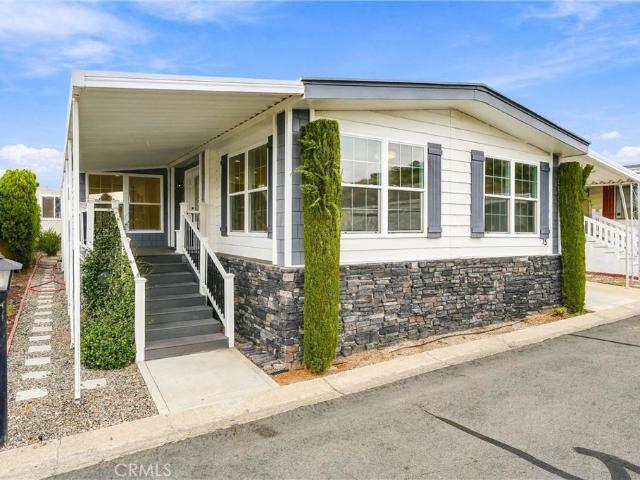 5215 E Chapman 75