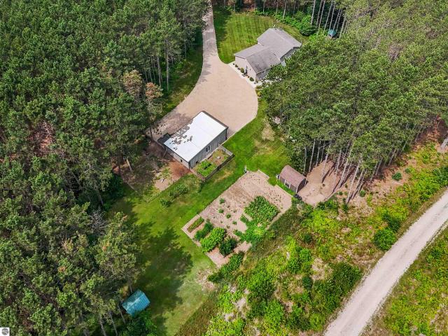 5215 Pierce Road