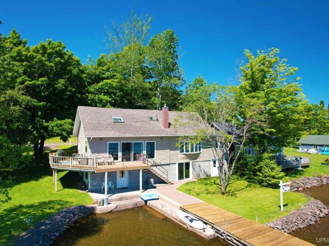52170 Canal Rd, Houghton, MI