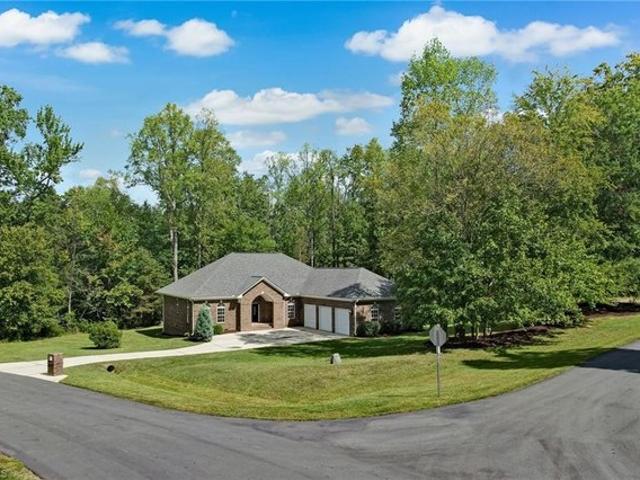 5219 Bethany Park Dr, Pleasant Garden, NC 27313