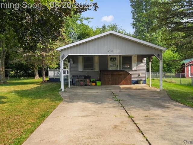 5219 E Carpenter Road