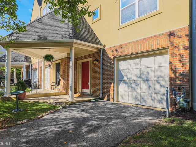 5212 Tabard Court