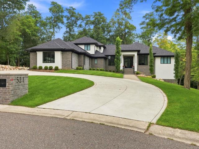 521 Iroquois Court