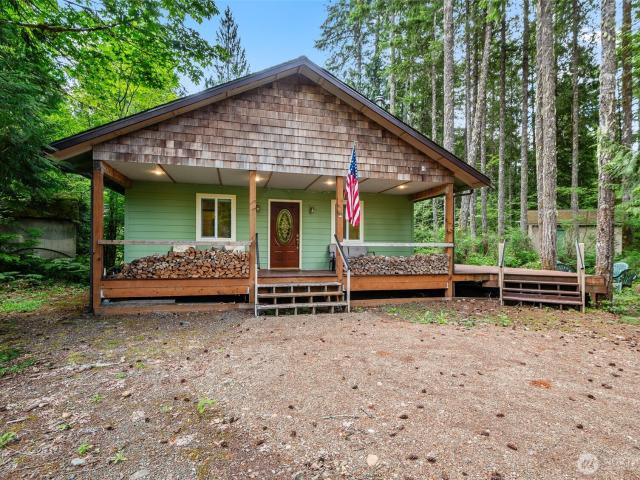 521 N Fairway Drive W