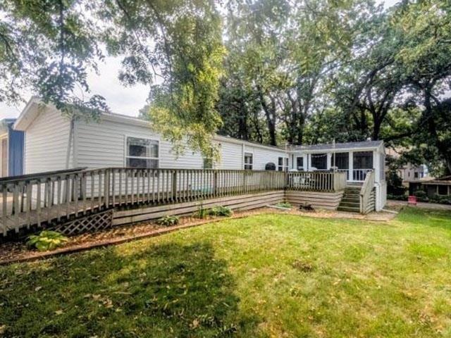 521 S Okoboji Grove Rd Unit 1, Arnolds Park, IA 51331
