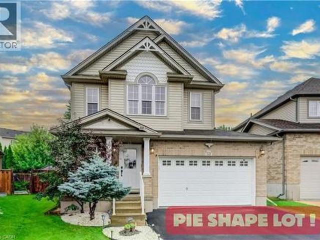 521 Snowdrop Court, Kitchener, ON, N2E 4G4 house for sale | Listing ID 40872 | Royal LePage