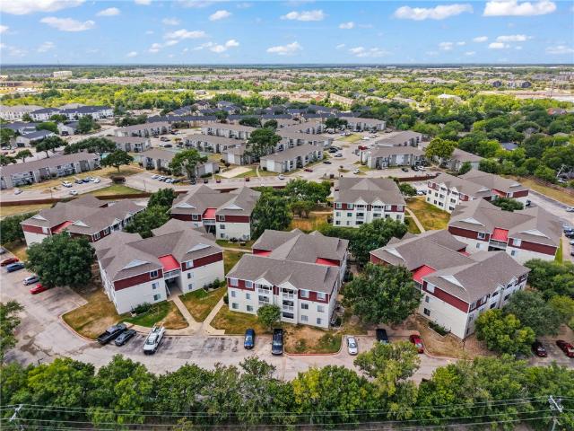 521 Southwest Parkway 303