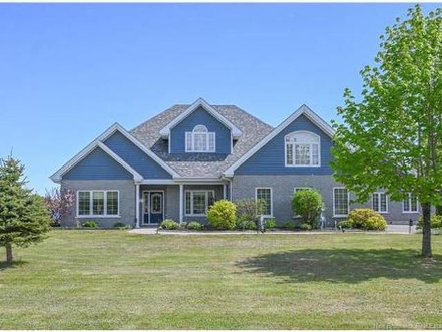 521 Stella Maris St, Tracadie, NB, E1X 1C6 Luxury House for sale | Listing ID NB141789 | Royal LePage Carriage Trade Luxury Properties