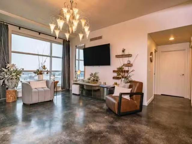 521 PRESIDENT CLINTON AVE APT 1103, LITTLE ROCK, AR 72201