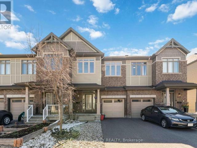 521 Rioja Street Ottawa, ON K2S0H8