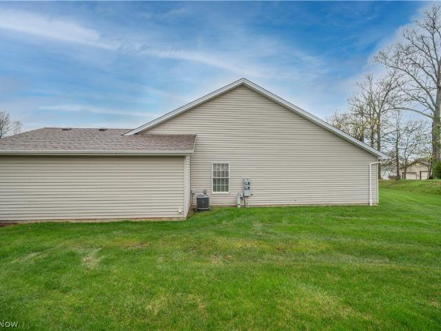 521 Wilcox Lane B