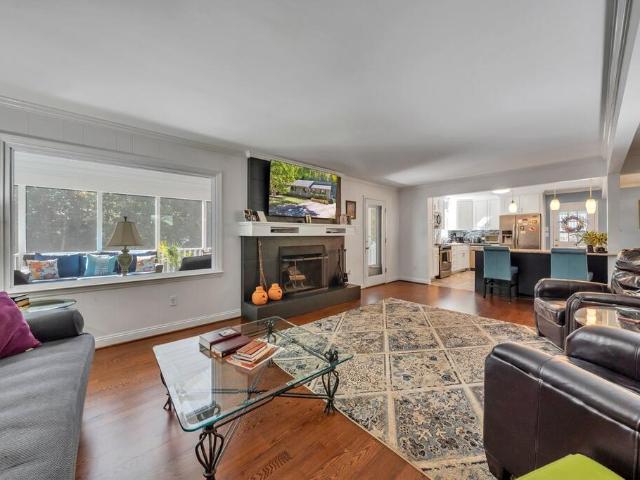 521 Turner Ashby Rd