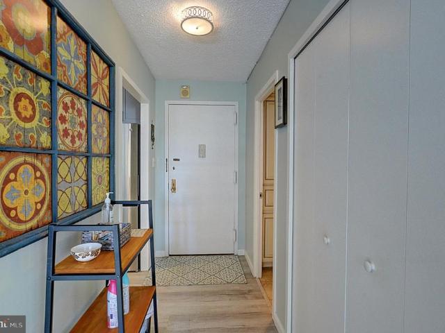 5225 Pooks Hill Road # 514N