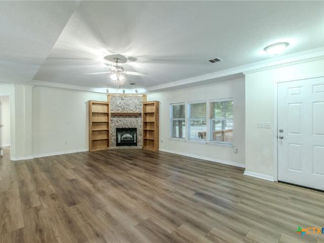 5226 Breaker Circle