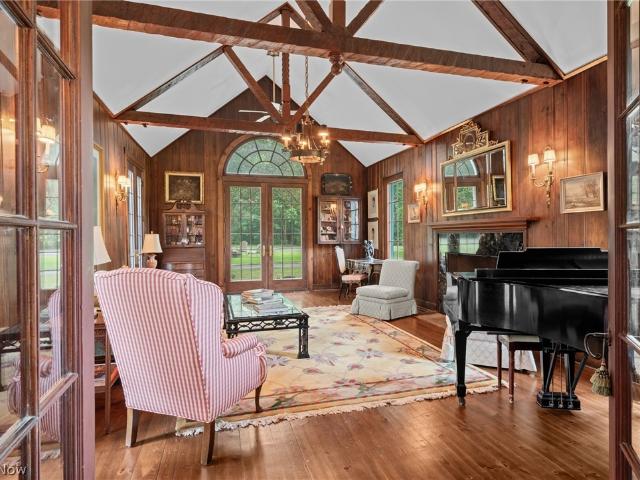 5227 Som Center Road