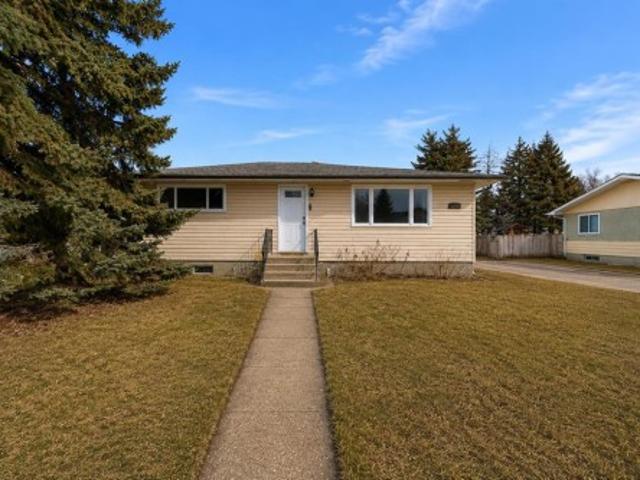 5228 53 Avenue, Viking, AB, T0B 4N0 house for sale | Listing ID A2281 | Royal LePage