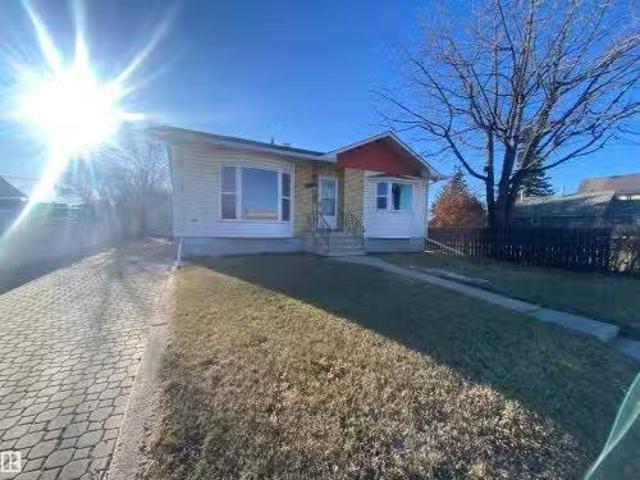 5229 50 Avenue, Vegreville, AB, T9C 1M8 house for sale List.