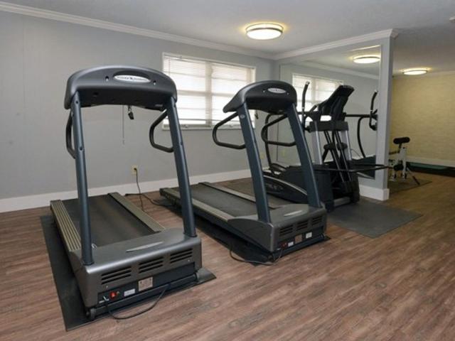 5220 Luzzane Lane 2 Bedroom Apartment for Rent at 5220 Luzzane Ln, Indianapolis, IN 46220 Chatard
