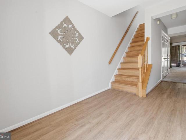 5220 Lightfoot Path