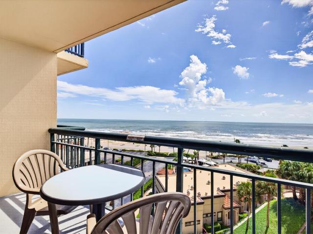 5220 Seawall Boulevard 737D