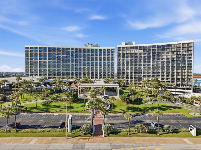 5220 Seawall Boulevard 736
