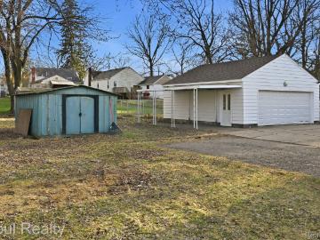 522 E Cavanaugh Road