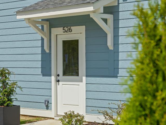 522 W 35th Street