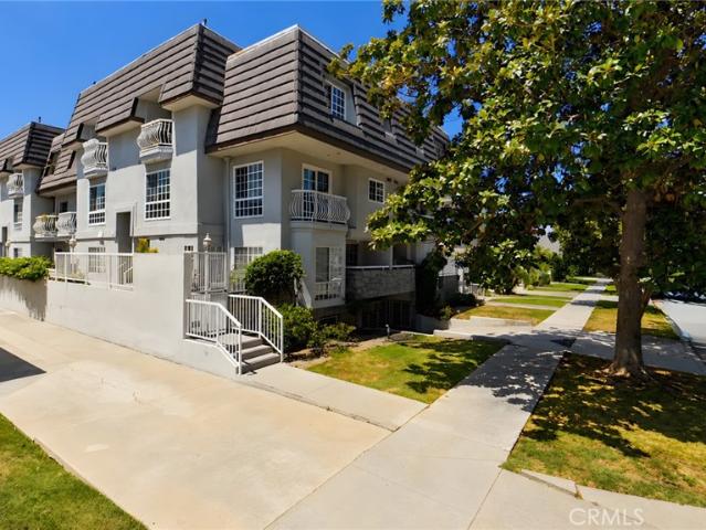 522 W Stocker 6