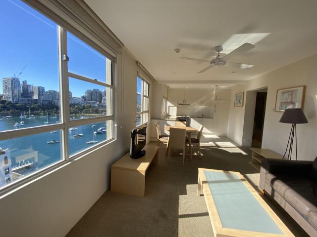 52/2A Henry Lawson Avenue, McMahons Point | Village Property
