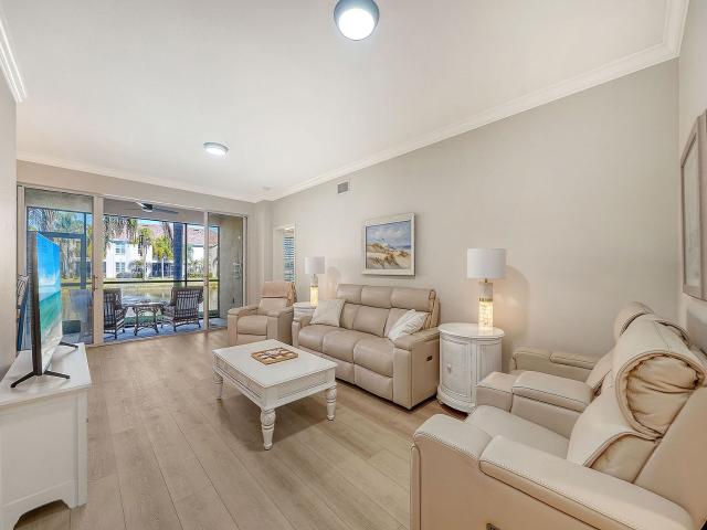 5235 Parisienne Place, 101B28, Sarasota, US, FL