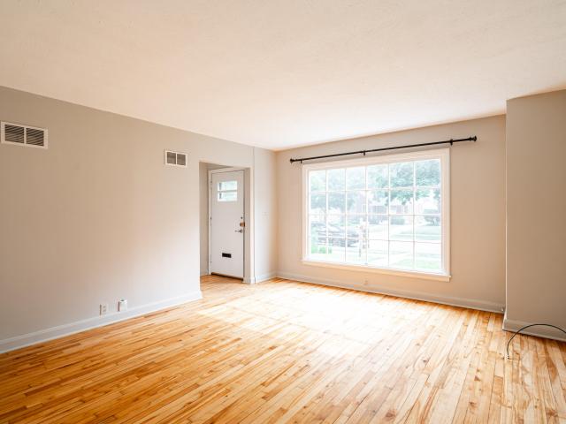 5231 N Bay Ridge Ave