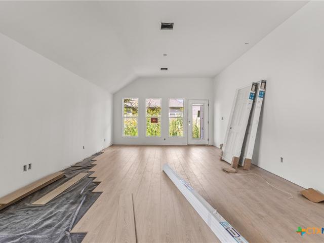 5232 Fenton Lane